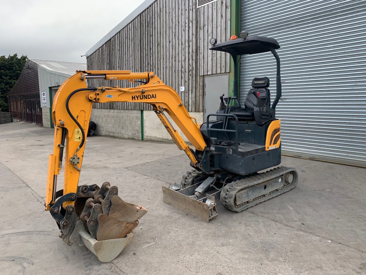 2015-HYUNDAI-ROBEX-17Z-9A-004.jpg Minibagger Hyundai Robex 17Z-9A (2015) – 1,7 t – Gebraucht – Bild 1