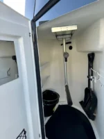 Careliner M Grey Pferdeanhänger für 2 Pferde – Stilvoll und Sicher – Bild 13