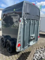 Careliner M Grey Pferdeanhänger für 2 Pferde – Stilvoll und Sicher – Bild 10