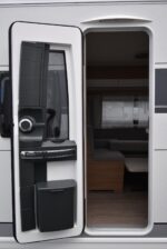 Hobby 540 KMFe Luxus-Wohnwagen - Image 15