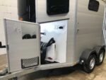 Böckmann Portax silber-schwarzer Pferdeanhänger mit Sattelkammer – Bild 2