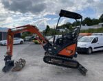 Gebrauchter Hitachi ZX17U-2 Minibagger (2013) – 1,8 t mit Yanmar-Motor und 3 Löffeln