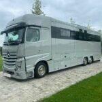 Camion chevaux Mercedes Actros 5 chevaux 2018 – 26T – Automatique – Luxe avec espace de vie – 96 000 km