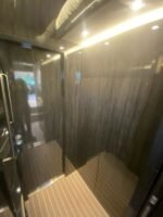 Camion chevaux Mercedes Actros 5 chevaux 2018 – 26T – Automatique – Luxe avec espace de vie – 96 000 km – Image 10