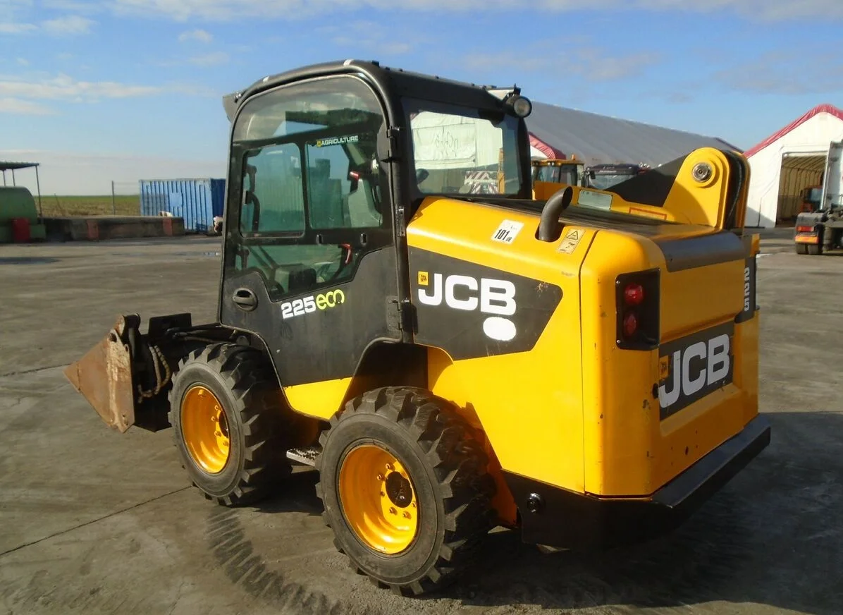 4-44.webp 2007 CASE 430 – Image 1