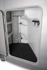 Van chevaux Ifor Williams HBX 511 avec sellerie – Image 11