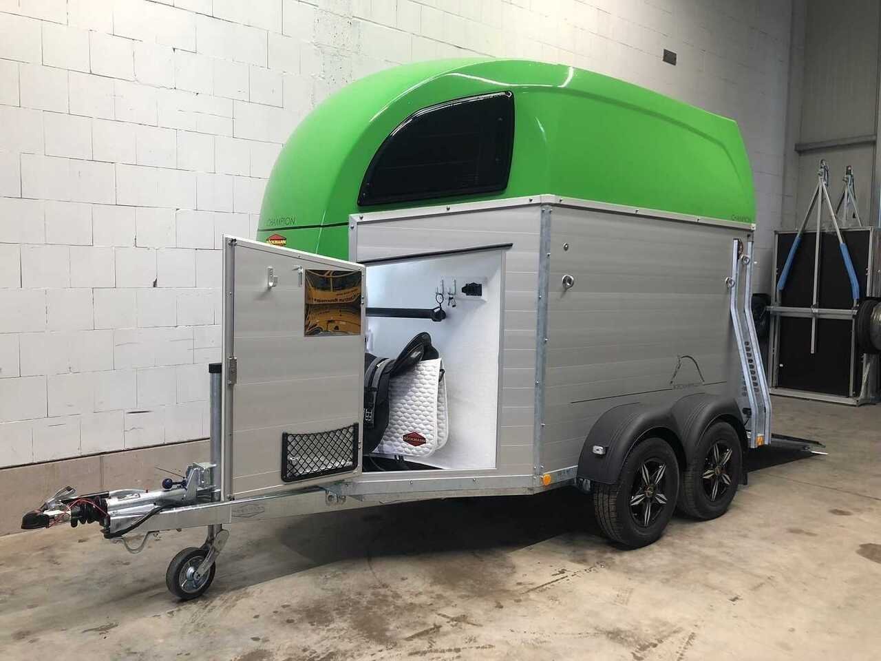 BOECKMANN-Champion-R-ALF-Pferdeanhanger-Germany_16234_1505061148936.jpg Remorque van chevaux Böckmann Champion R – Image 1