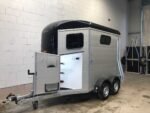 Remorque Van Chevaux Böckmann Portax silver + black avec sellerie