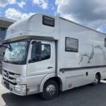 Camion chevaux Mercedes-Benz 3 chevaux 2022 – Automatique – 9,5T – Espace de vie – 30 817 km